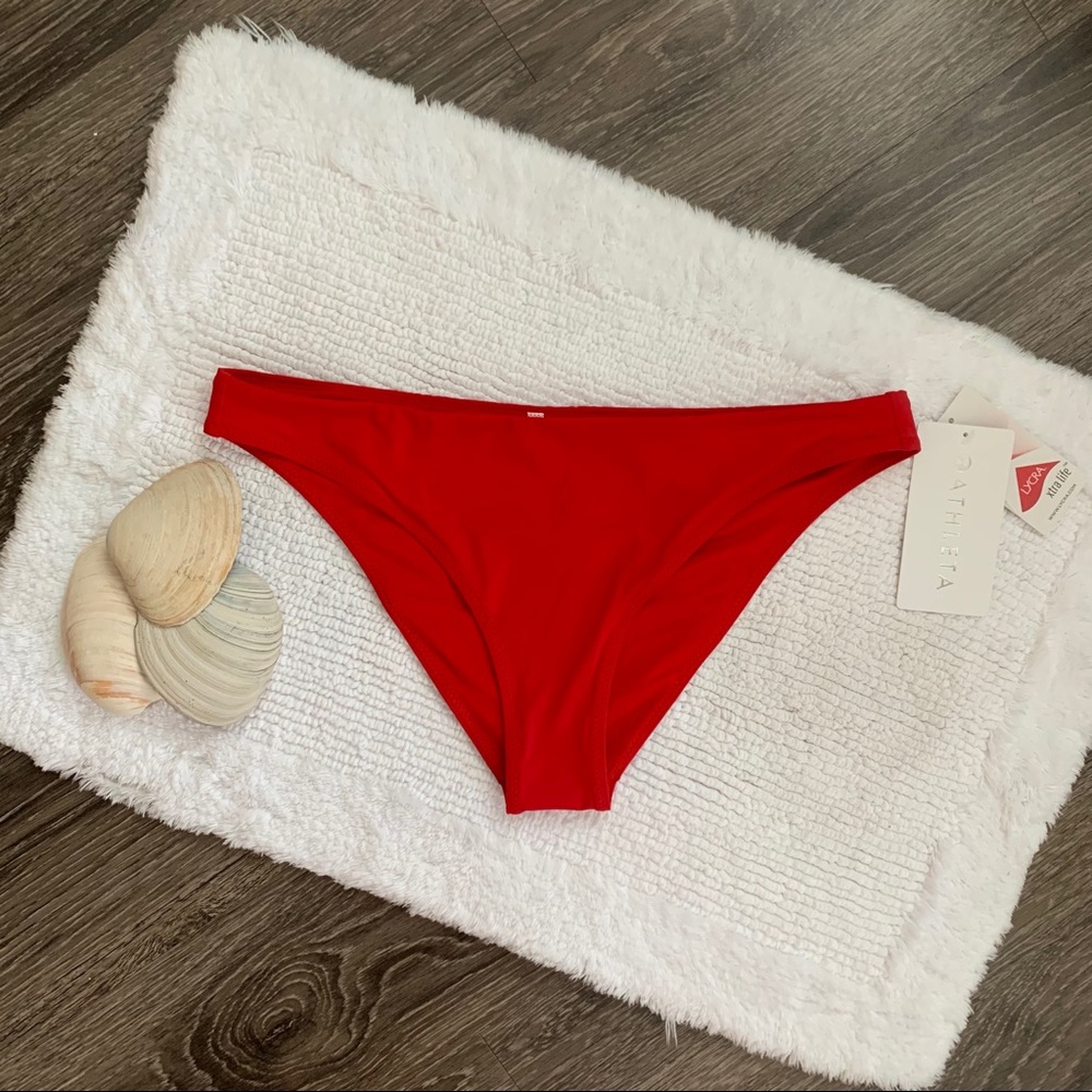 NWT Athleta Clean Low Rise Bottom in Radiant Red